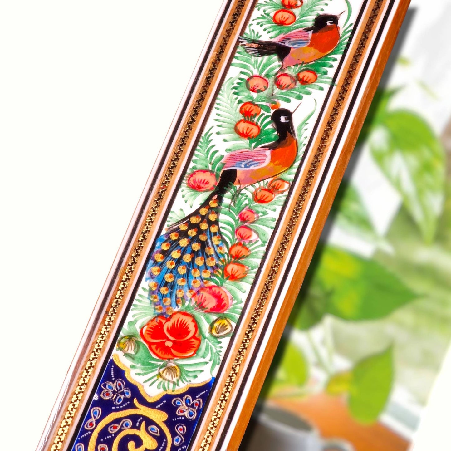 Espejo de madera decorado con miniatura persa esmaltada de "gol o morgh" (flor y pájaros), iluminación (tazhib) y marquetería (khatam kari)