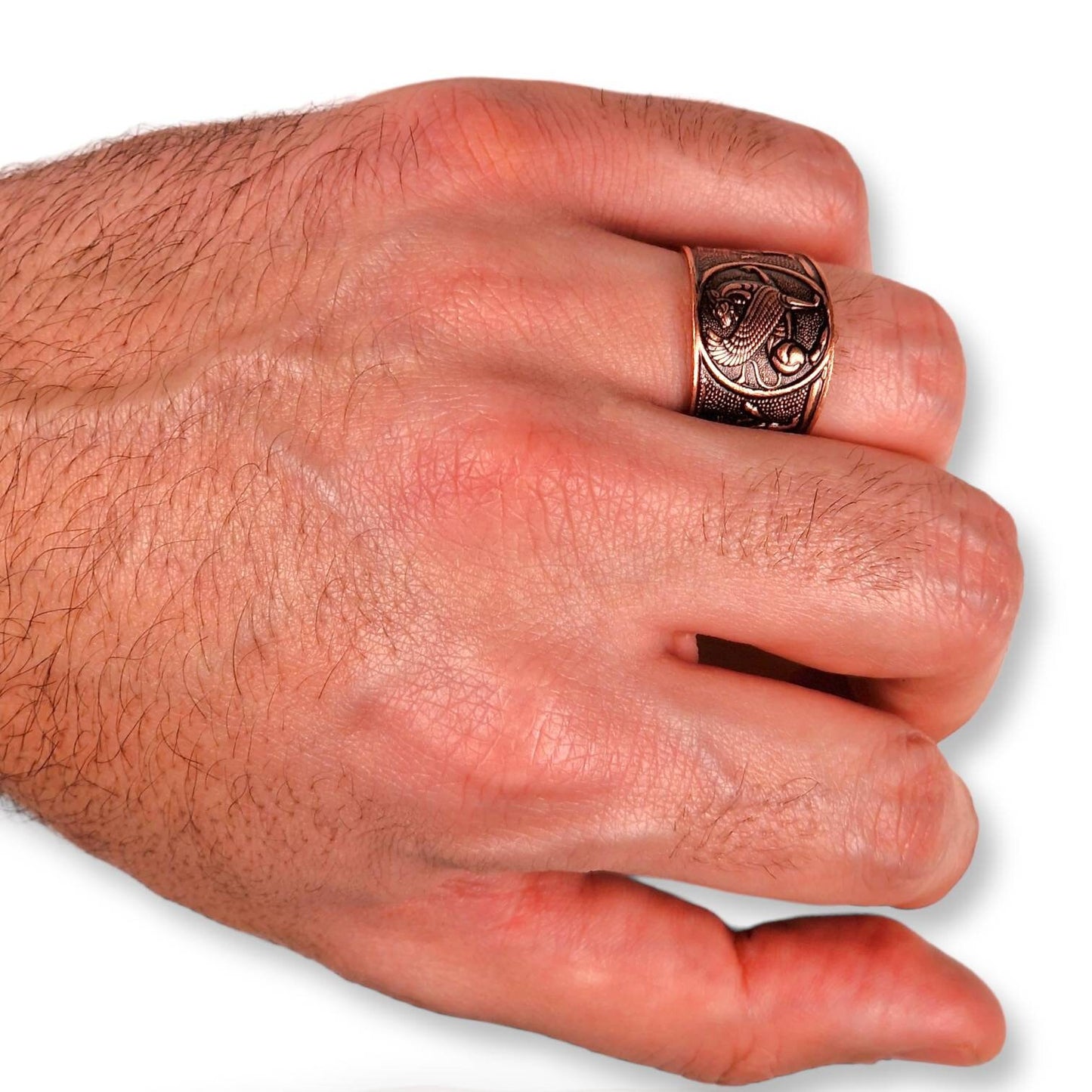 Pulsera y anillo ajustables grabados a mano en cobre con el arte persa del "ghalamzani" representando figuras mitológicas.