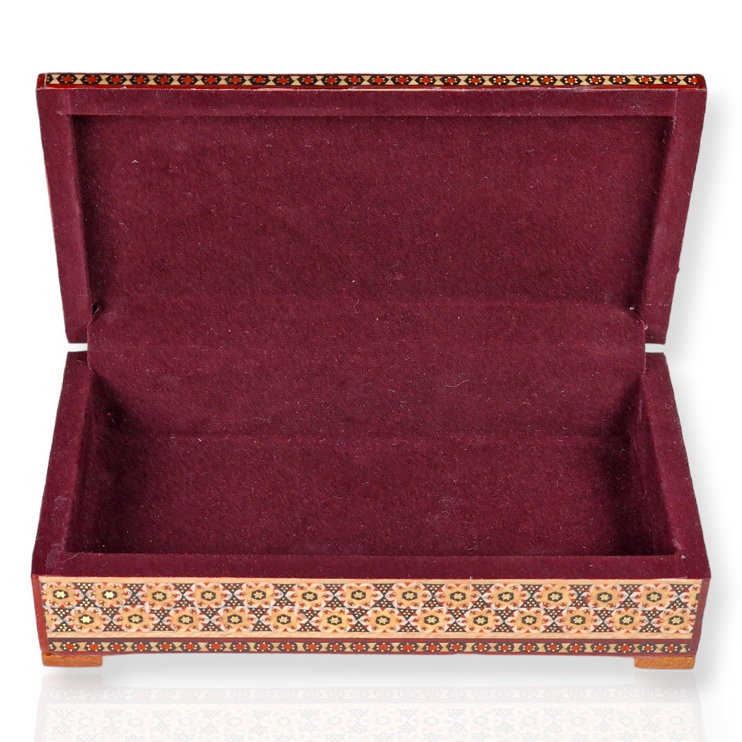 Caja joyero de madera con marquetería o "khatam kari" persa pintada a mano con un diseño en miniatura de flor y pájaro esmaltado con relieve